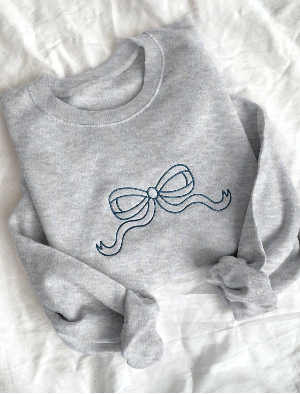 Bow Embroidered Sweatshirt
